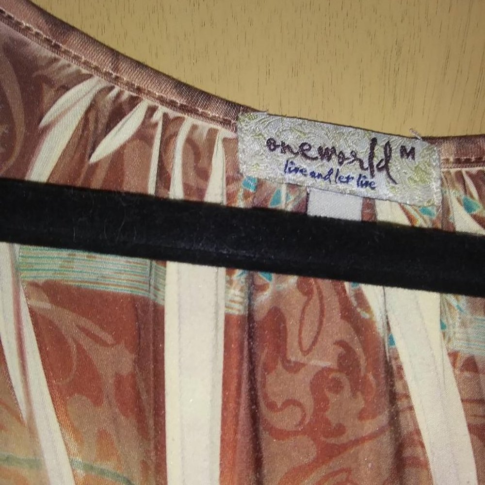 One World Size Medium Tunic Flutter Short Sleeve … - image 3